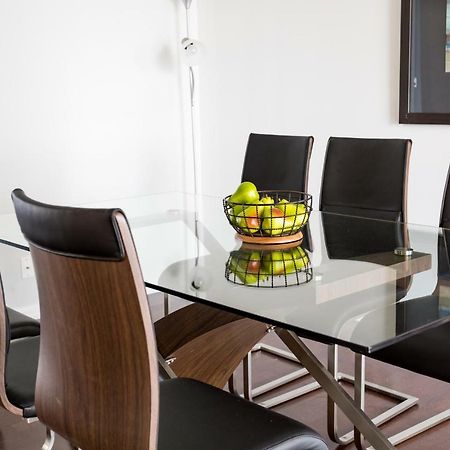 Altitude Suites Bay Street - Holiday Bonus - Free Parking Toronto Exterior foto