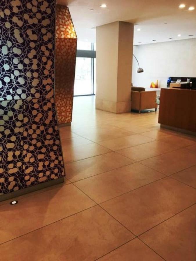 Altitude Suites Bay Street - Holiday Bonus - Free Parking Toronto Exterior foto